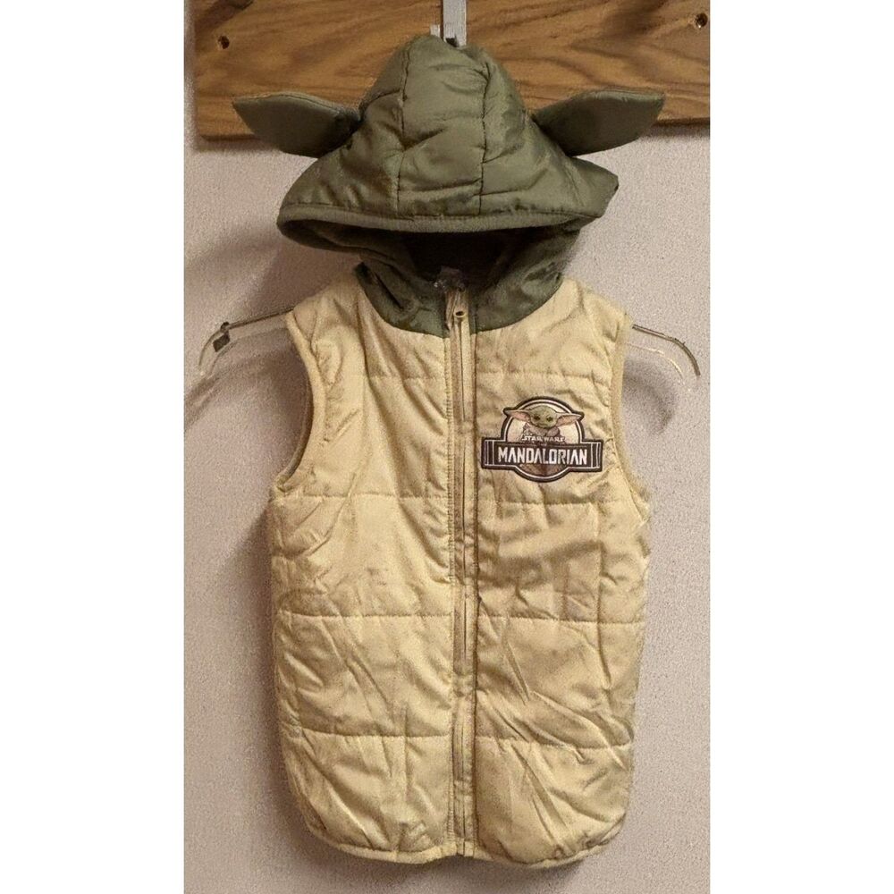 Star Wars Grogu Mandalorian Kids Quilted Hooded Vest Yoda Ears Tan Green Sz 7